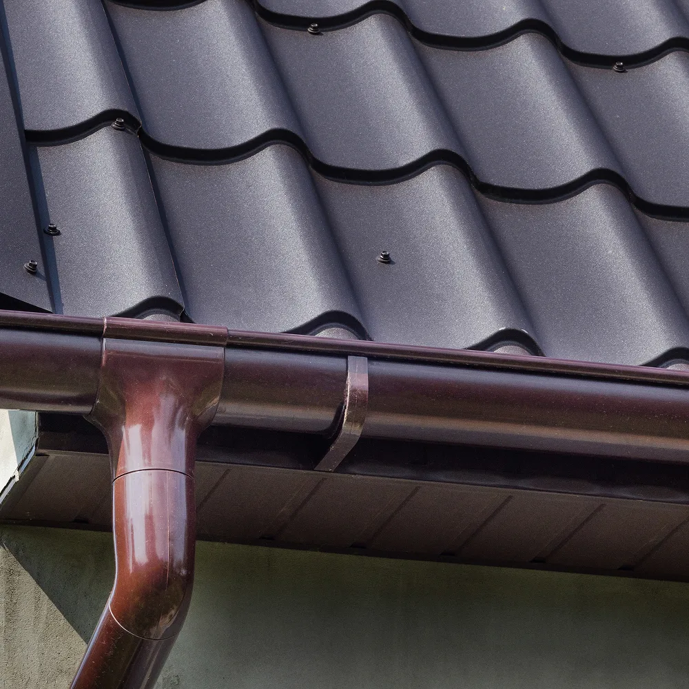Zinc, cuivre ou aluminium : quel matériau choisir pour sa zinguerie à Vanves ?